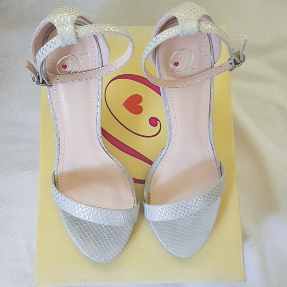 Hight heel sandals